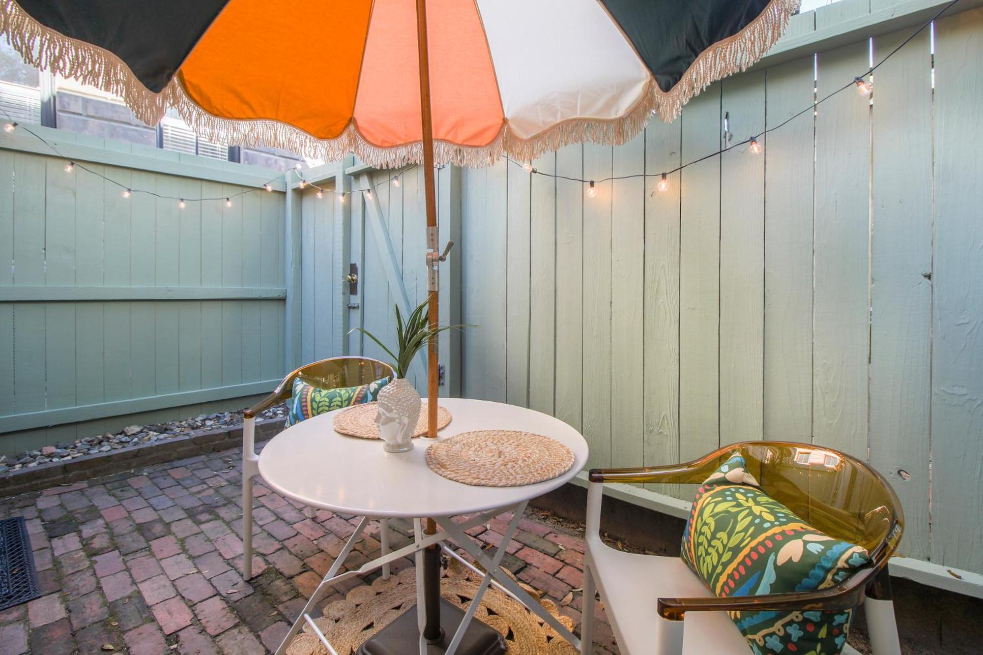 薩凡納Private Patio Retreat In Charming Downtown公寓 外观 照片